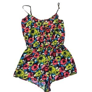 Kimchi Blue Urban Outfitters Small romper playsuit floral sleeveless